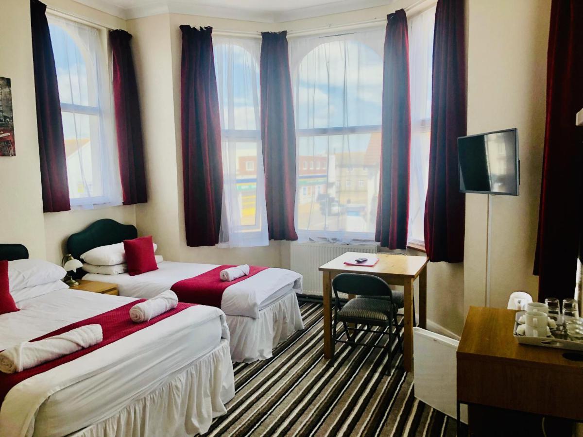 The Grosvenor Ξενοδοχείο Clacton-on-Sea Εξωτερικό φωτογραφία